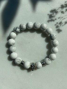 Howlite bracelet